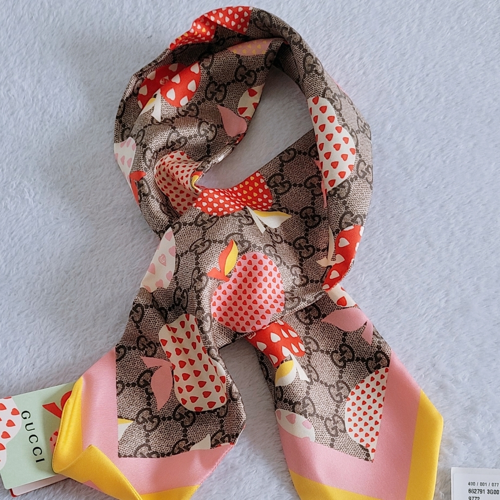 Authentic Gucci Les Pommes GG Apples silk Neck bow Twilly Scarf  multicolor